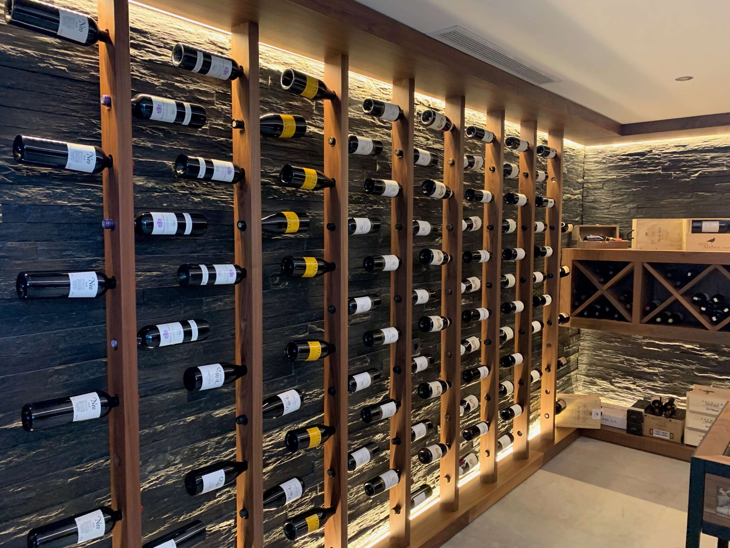 Vale do Lobo 303 Wine Cellar